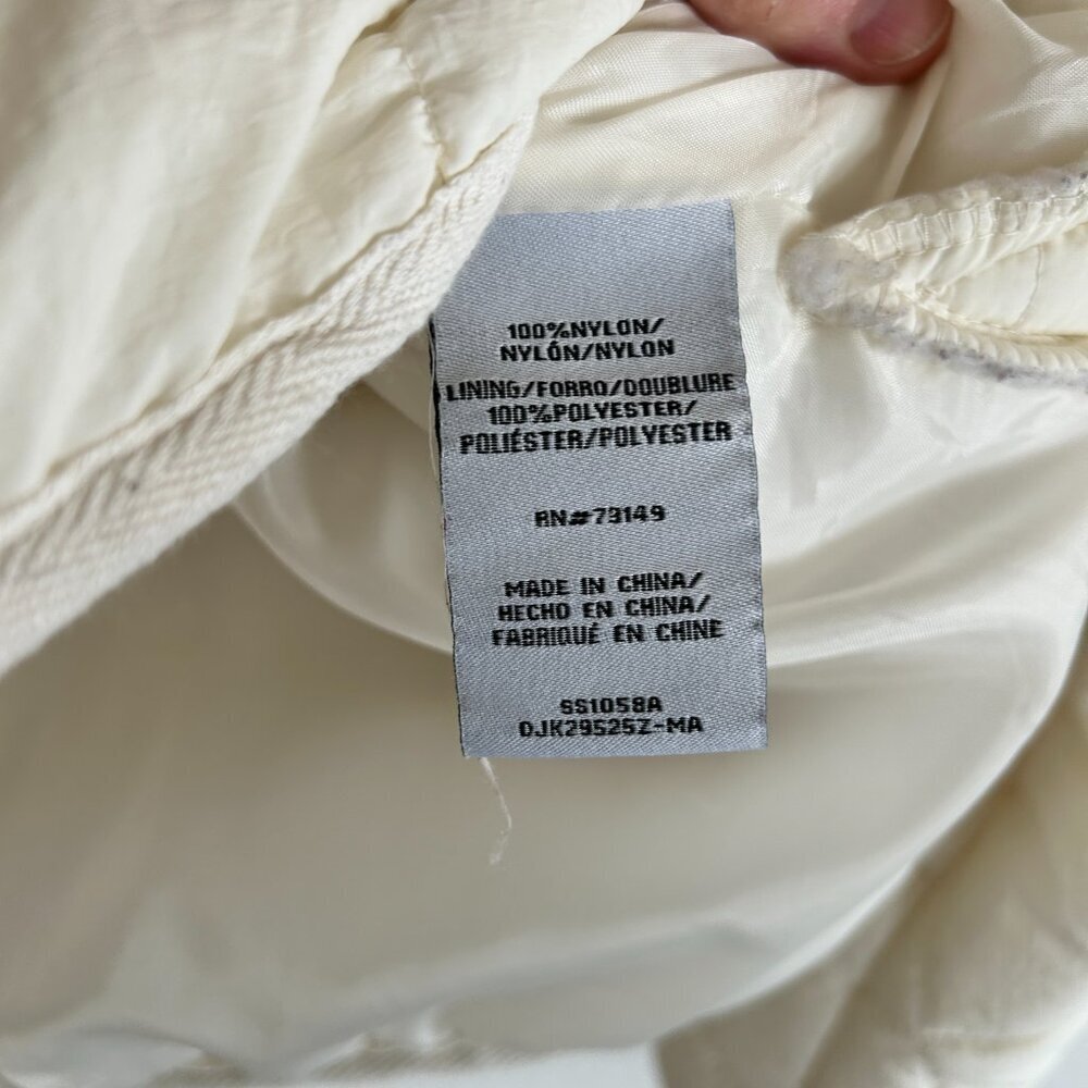 Dictionary Puffer Jacket - Picture 11 of 11